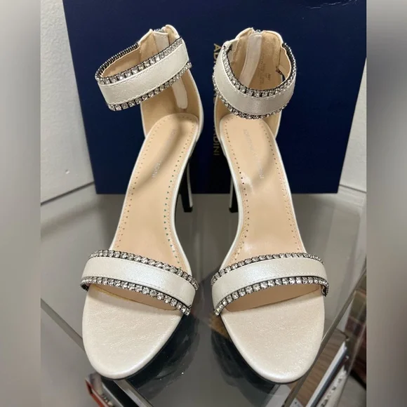 Adrienne Vittadini White Strappy Heels - Picture 2 of 8